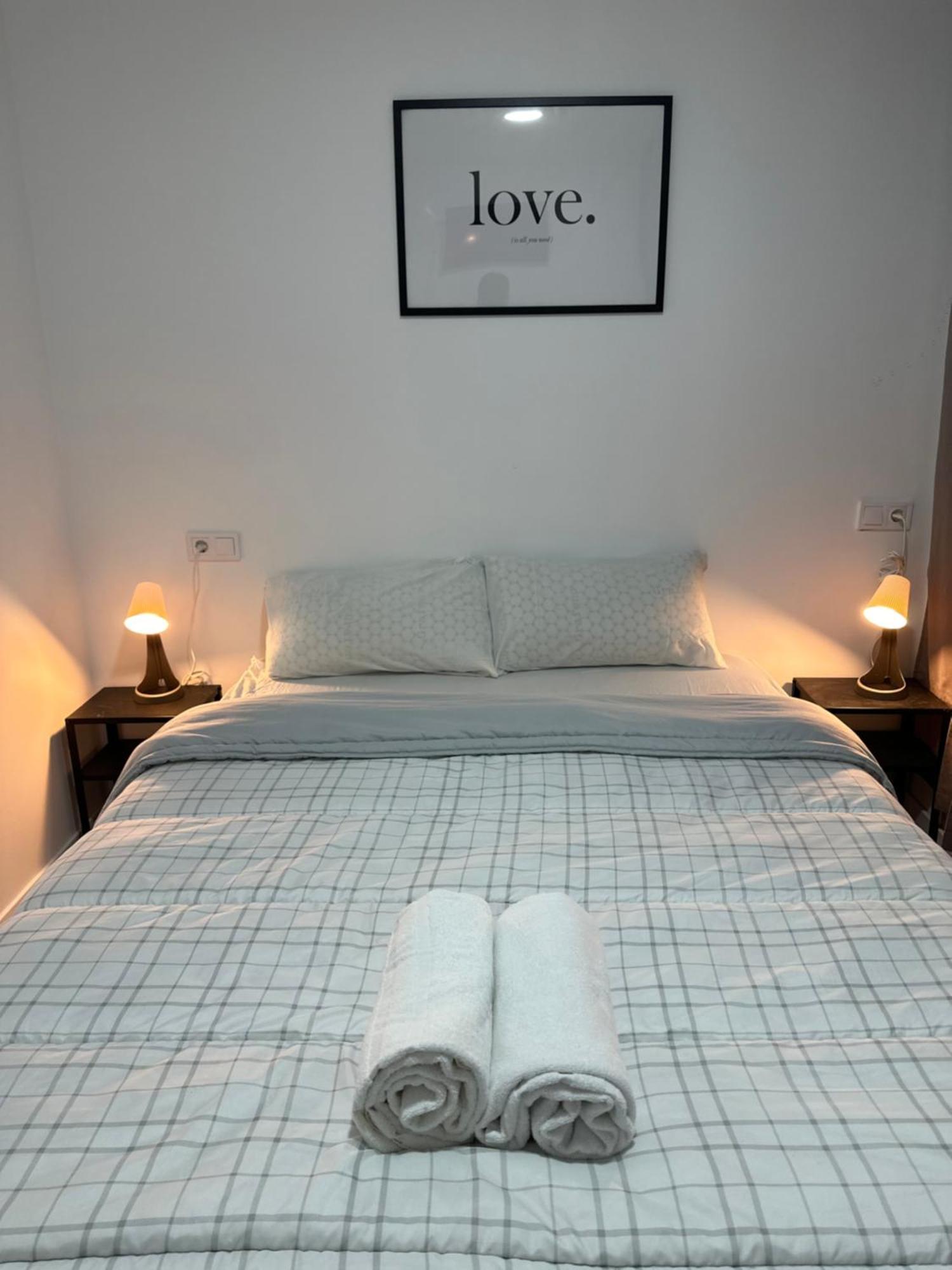 Mediavilla Hostel *